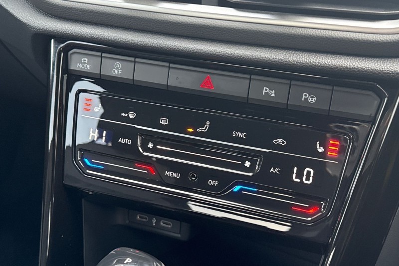 2025 (25) VOLKSWAGEN T-ROC 1.5 TSI R-Line 5dr DSG 4753804