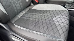 2025 (25) VOLKSWAGEN T-ROC 1.5 TSI R-Line 5dr DSG 4753793