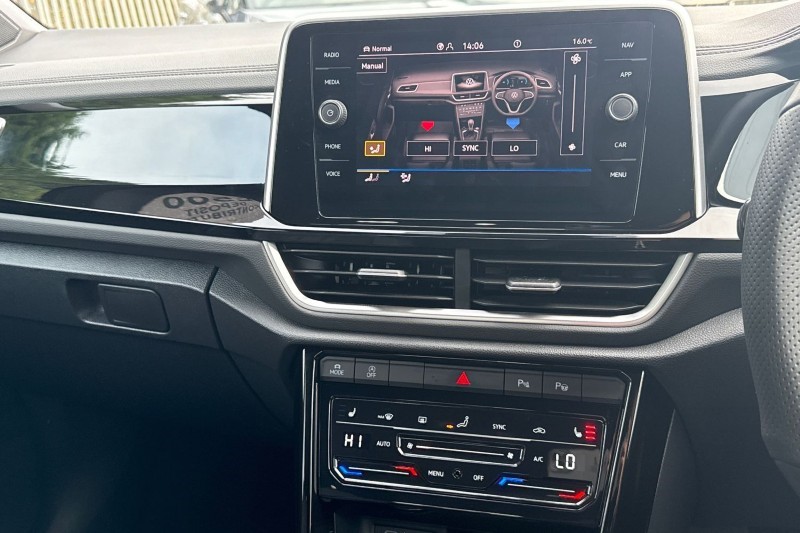 2025 (25) VOLKSWAGEN T-ROC 1.5 TSI R-Line 5dr DSG 4753803