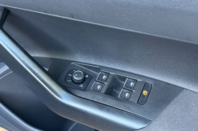 2024 (74) VOLKSWAGEN POLO 1.0 TSI R-Line 5dr 4760645