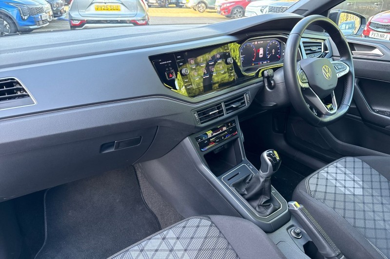 2024 (74) VOLKSWAGEN POLO 1.0 TSI R-Line 5dr 4760662