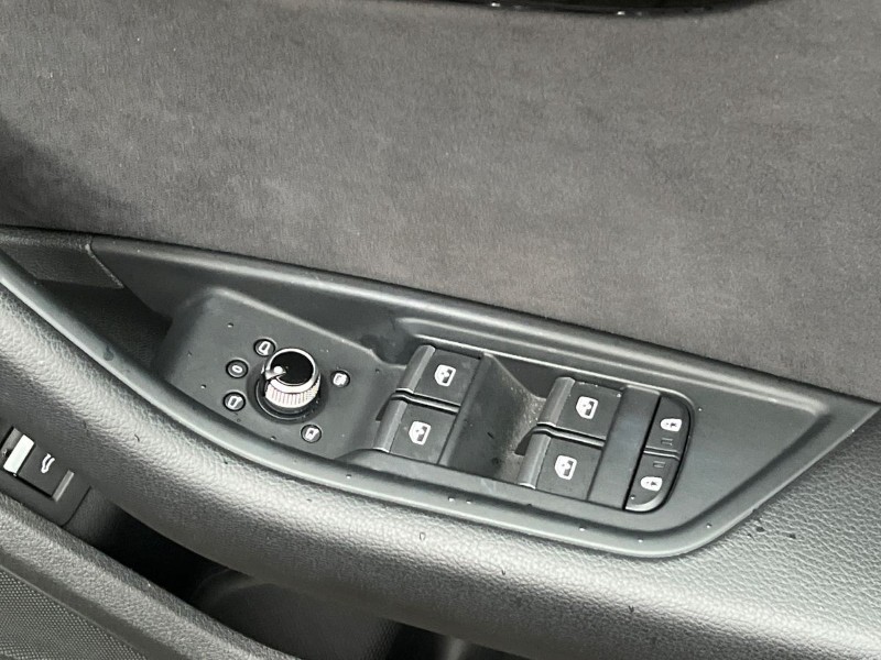 2023 (73) AUDI A4 35 TFSI Black Edition 4dr S Tronic 4778010