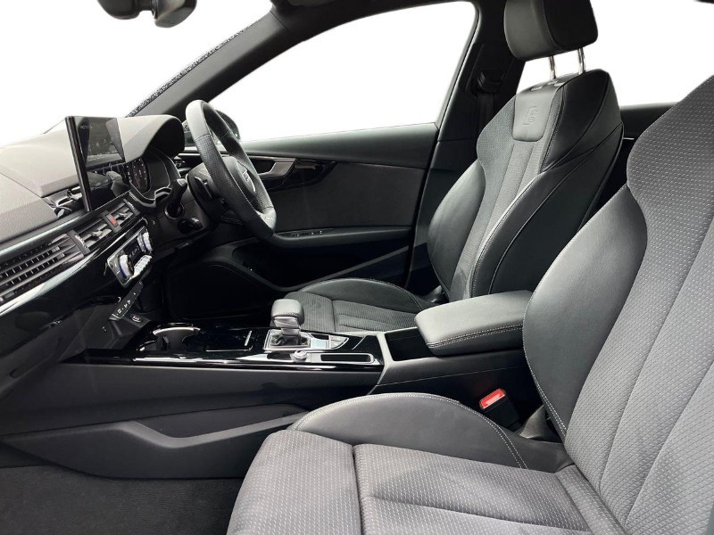 2023 (73) AUDI A4 35 TFSI Black Edition 4dr S Tronic 4778000