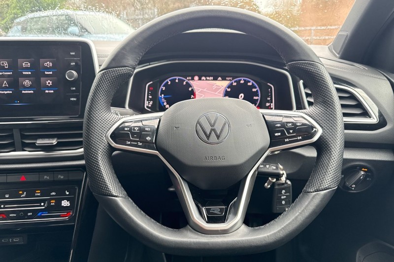 2023 (23) VOLKSWAGEN T-ROC 1.5 TSI R-Line 5dr 4776990