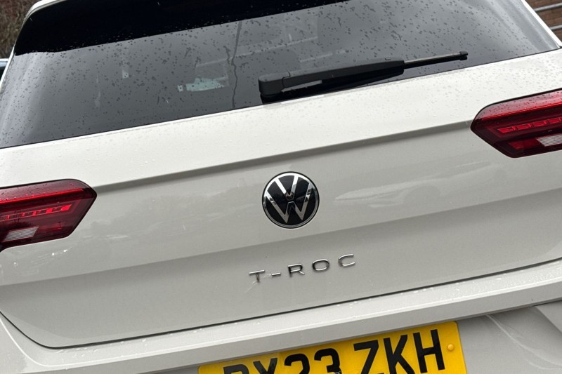 2023 (23) VOLKSWAGEN T-ROC 1.5 TSI R-Line 5dr 4777013