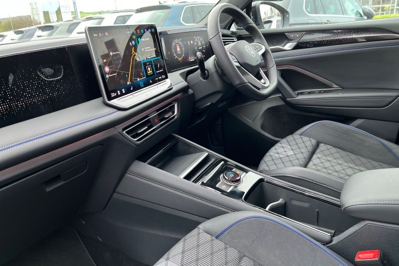 2025 (25) VOLKSWAGEN TIGUAN 2.0 TDI R-Line 5dr DSG 4778582