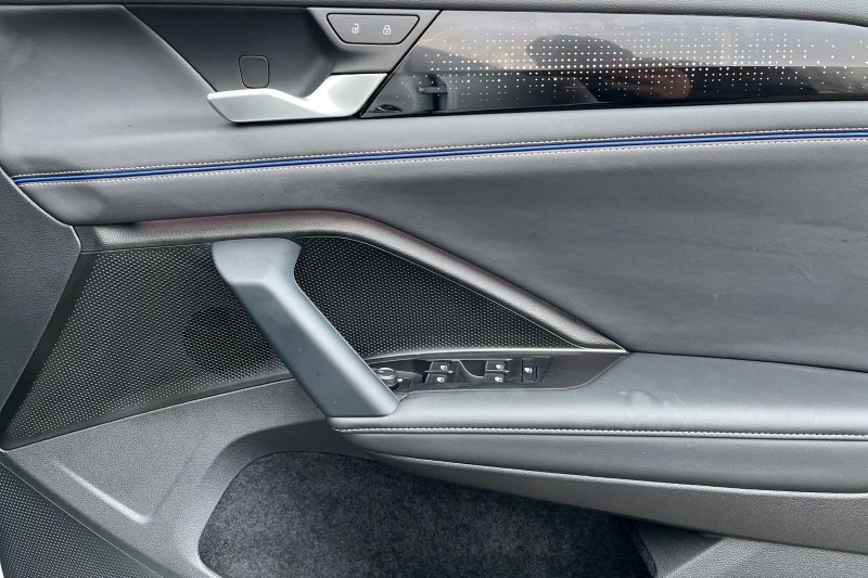 2025 (25) VOLKSWAGEN TIGUAN 2.0 TDI R-Line 5dr DSG 4778559