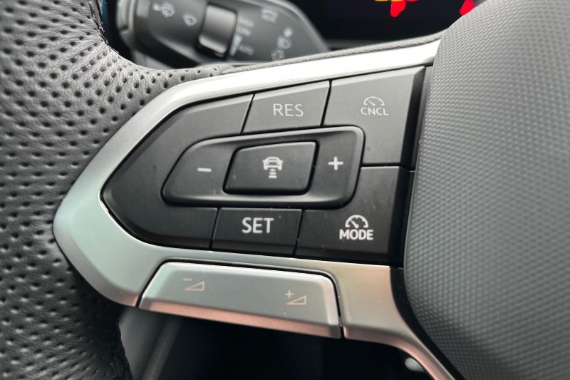 2025 (25) VOLKSWAGEN TIGUAN 2.0 TDI R-Line 5dr DSG 4778566