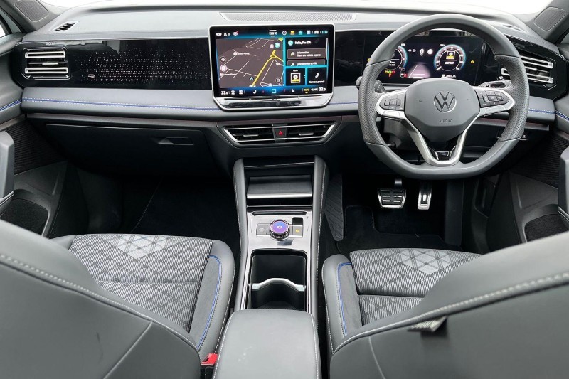 2025 (25) VOLKSWAGEN TIGUAN 2.0 TDI R-Line 5dr DSG 4778556