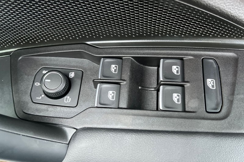 2025 (25) VOLKSWAGEN TIGUAN 2.0 TDI R-Line 5dr DSG 4778561