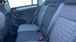 2021 (21) VOLKSWAGEN TIGUAN 1.5 TSI 150 Life 5dr 4795333