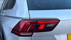 2021 (21) VOLKSWAGEN TIGUAN 1.5 TSI 150 Life 5dr 4795364