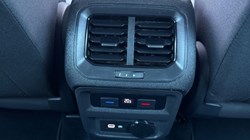 2021 (21) VOLKSWAGEN TIGUAN 1.5 TSI 150 Life 5dr 4795366