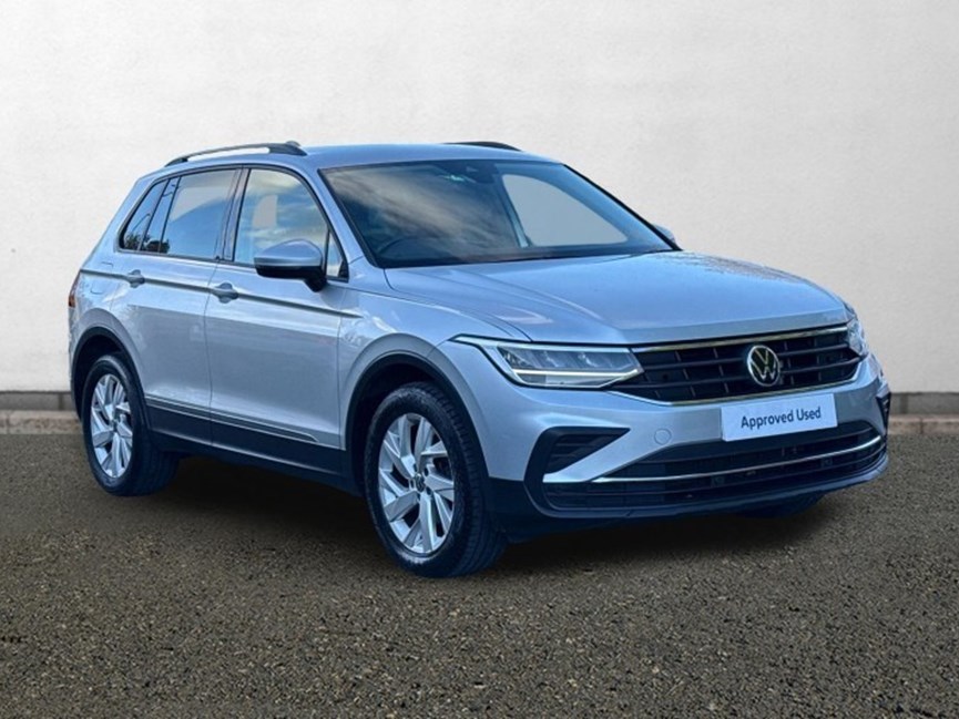 2021 (21) VOLKSWAGEN TIGUAN 1.5 TSI 150 Life 5dr