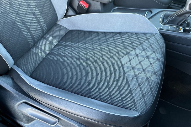 2023 (23) VOLKSWAGEN TIGUAN 2.0 TDI R-Line Edition 5dr DSG 4791897