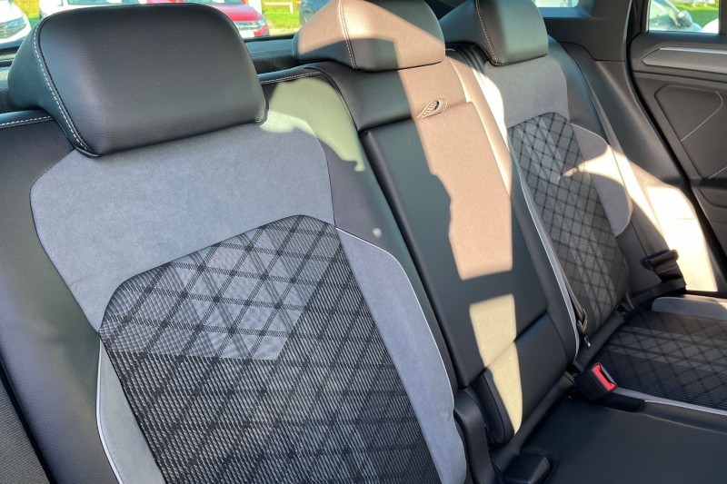 2023 (23) VOLKSWAGEN TIGUAN 2.0 TDI R-Line Edition 5dr DSG 4791914