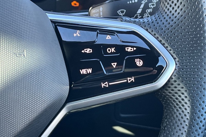 2023 (23) VOLKSWAGEN TIGUAN 2.0 TDI R-Line Edition 5dr DSG 4791901