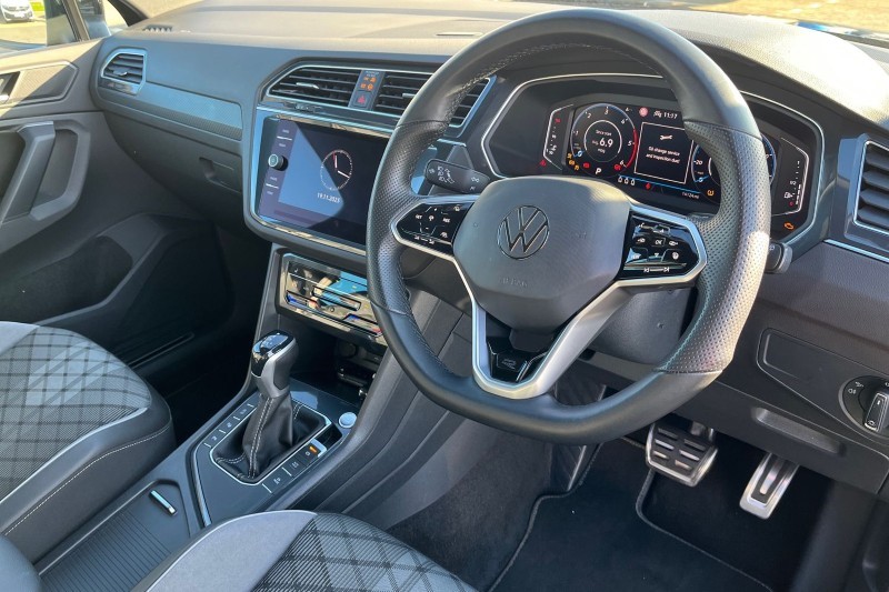 2023 (23) VOLKSWAGEN TIGUAN 2.0 TDI R-Line Edition 5dr DSG 4791892