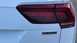 2020 (70) VOLKSWAGEN TIGUAN 2.0 TDi 150 4Motion R-Line Tech 5dr 4794593