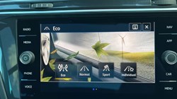 2020 (70) VOLKSWAGEN TIGUAN 2.0 TDi 150 4Motion R-Line Tech 5dr 4794567