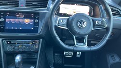 2020 (70) VOLKSWAGEN TIGUAN 2.0 TDi 150 4Motion R-Line Tech 5dr 4794557