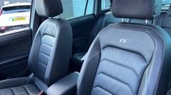 2020 (70) VOLKSWAGEN TIGUAN 2.0 TDi 150 4Motion R-Line Tech 5dr 4794546