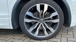 2020 (70) VOLKSWAGEN TIGUAN 2.0 TDi 150 4Motion R-Line Tech 5dr 4794530