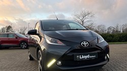 2017 (17) TOYOTA AYGO 1.0 VVT-i X-Clusiv 3 5dr 4824697