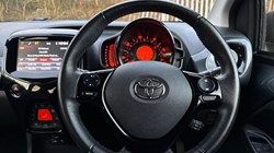 2017 (17) TOYOTA AYGO 1.0 VVT-i X-Clusiv 3 5dr 4824680