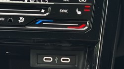 2025 (25) VOLKSWAGEN T-CROSS 1.0 TSI Black Edition 5dr 4824831