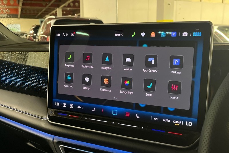 2025 (25) VOLKSWAGEN TIGUAN 2.0 TDI R-Line 5dr DSG 4885228