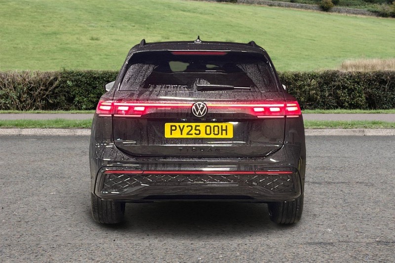 2025 (25) VOLKSWAGEN TIGUAN 2.0 TDI R-Line 5dr DSG 4885212