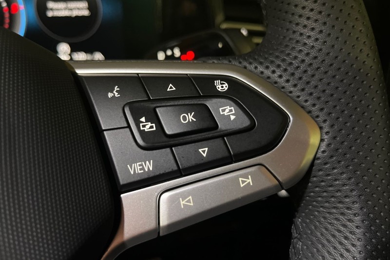 2025 (25) VOLKSWAGEN TIGUAN 2.0 TDI R-Line 5dr DSG 4885225