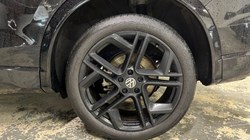 2025 (25) VOLKSWAGEN TIGUAN 2.0 TDI R-Line 5dr DSG 4885214