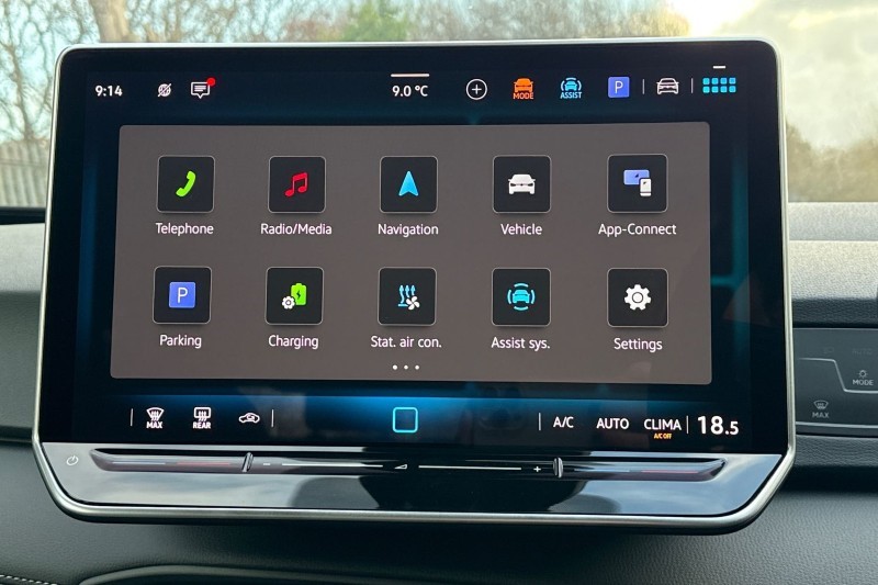 2025 (75) VOLKSWAGEN ID.3 125kW Essential Pure 52kWh 5dr Auto 4824950