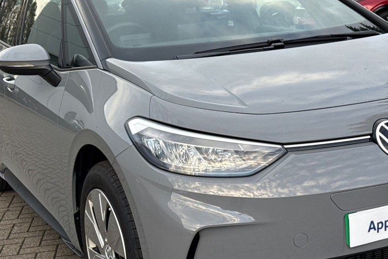 2025 (75) VOLKSWAGEN ID.3 125kW Essential Pure 52kWh 5dr Auto 4824960