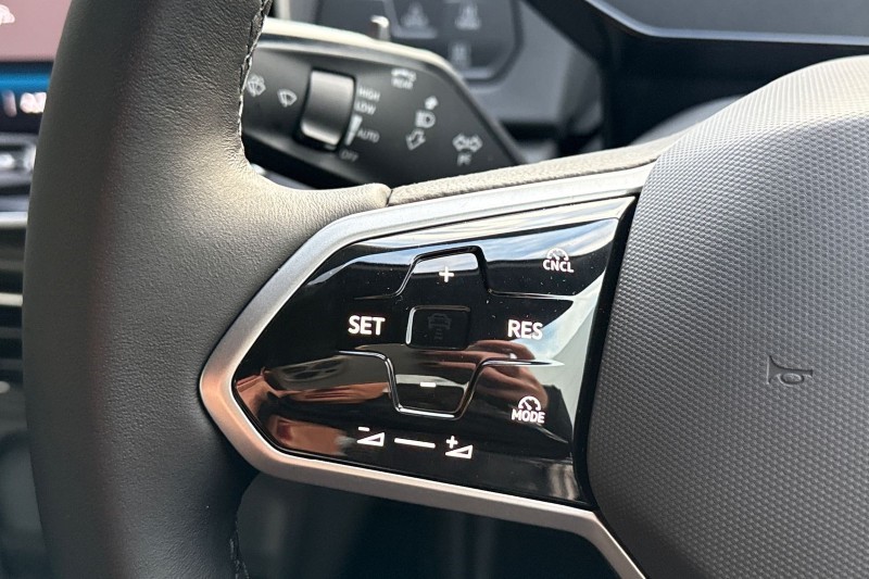 2025 (75) VOLKSWAGEN ID.3 125kW Essential Pure 52kWh 5dr Auto 4824946