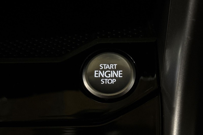 2024 (24) VOLKSWAGEN T-ROC 1.5 TSI Match 5dr 4856321