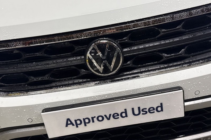 2024 (24) VOLKSWAGEN T-ROC 1.5 TSI Match 5dr 4856318