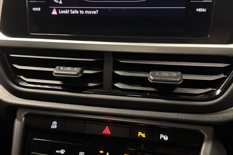 2024 (24) VOLKSWAGEN T-ROC 1.5 TSI Match 5dr 4856311