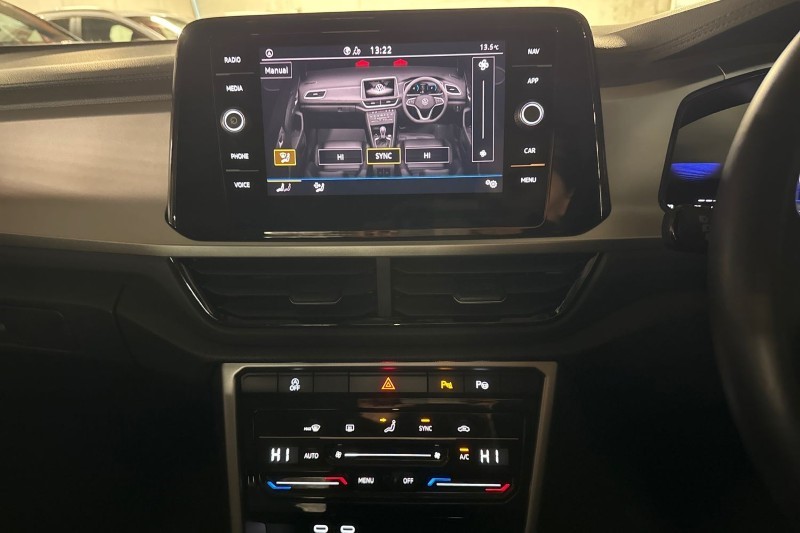 2024 (24) VOLKSWAGEN T-ROC 1.5 TSI Match 5dr 4856310