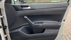 2022 (72) VOLKSWAGEN POLO 1.0 TSI Life 5dr 4865876