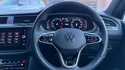 2025 (25) VOLKSWAGEN TIGUAN ALLSPACE 2.0 TDI R-Line 5dr DSG 4867708