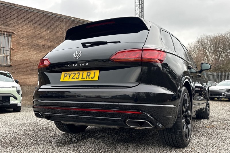 2023 (23) VOLKSWAGEN TOUAREG 3.0 V6 TDI 4Motion Black Edition 5dr Tip Auto 4989959