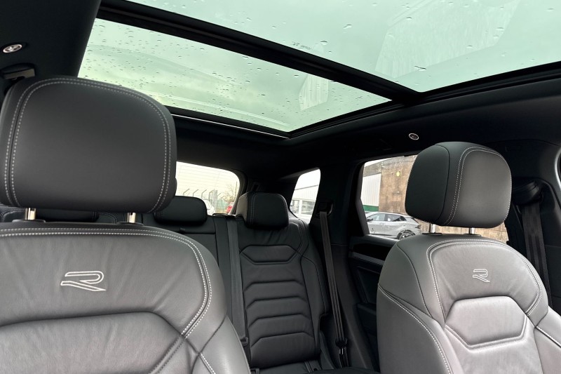 2023 (23) VOLKSWAGEN TOUAREG 3.0 V6 TDI 4Motion Black Edition 5dr Tip Auto 4989926