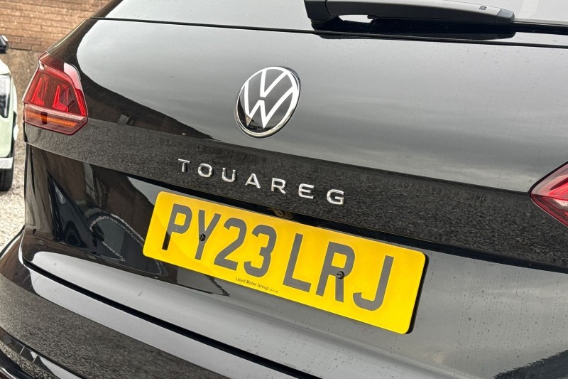 2023 (23) VOLKSWAGEN TOUAREG 3.0 V6 TDI 4Motion Black Edition 5dr Tip Auto 4989960