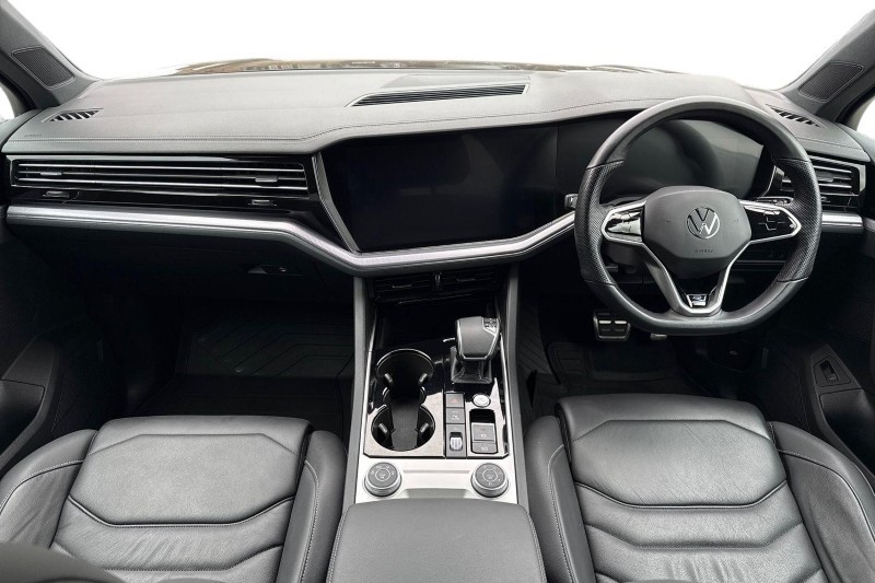 2023 (23) VOLKSWAGEN TOUAREG 3.0 V6 TDI 4Motion Black Edition 5dr Tip Auto 4989925