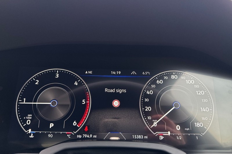 2023 (23) VOLKSWAGEN TOUAREG 3.0 V6 TDI 4Motion Black Edition 5dr Tip Auto 4989937