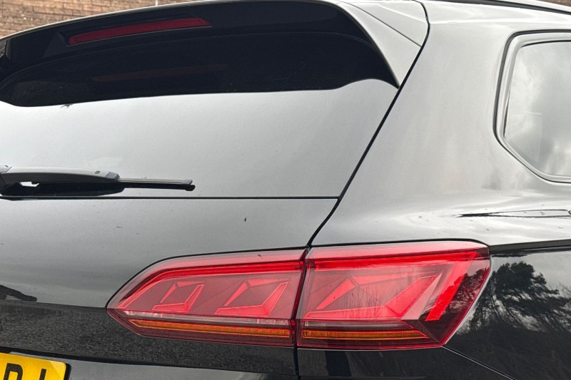 2023 (23) VOLKSWAGEN TOUAREG 3.0 V6 TDI 4Motion Black Edition 5dr Tip Auto 4989958