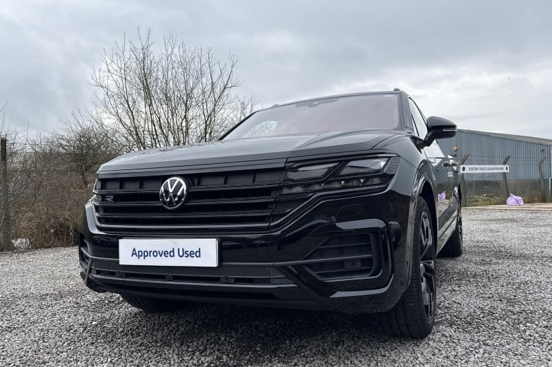 2023 (23) VOLKSWAGEN TOUAREG 3.0 V6 TDI 4Motion Black Edition 5dr Tip Auto 4989957